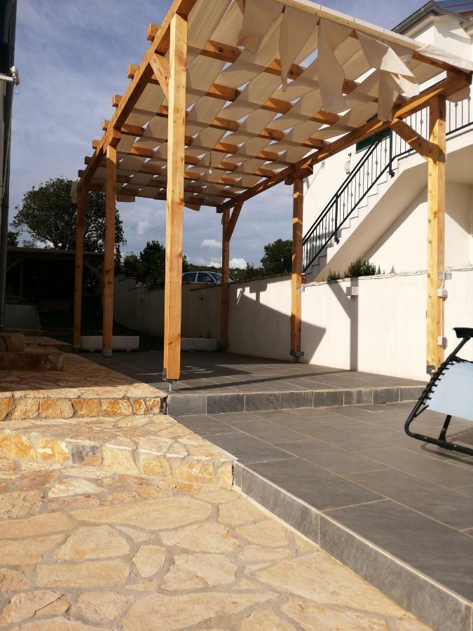 Kuca Za Odmor Postonjski Maslenica Exterior foto