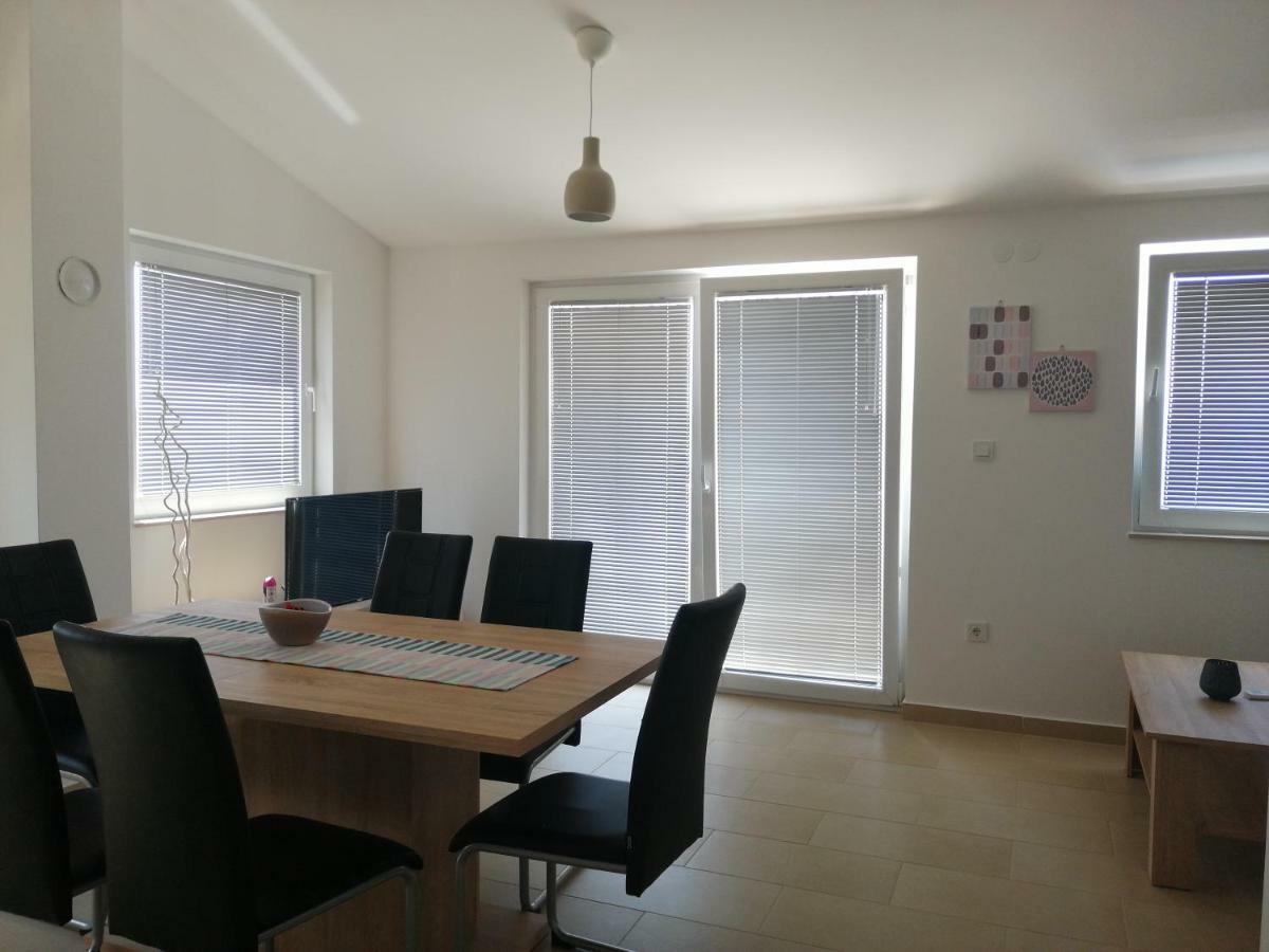 Kuca Za Odmor Postonjski Maslenica Exterior foto